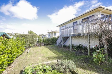 Photo of property in 49 Garton Drive, Massey, Auckland, 0614