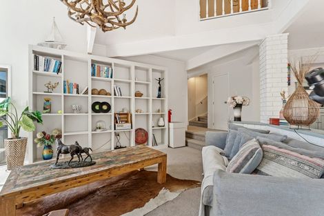 Photo of property in 47 Puriri Place, Sandspit, Warkworth, 0982