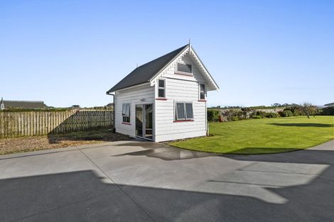 Photo of property in 3 Ponderosa Place, Opunake, 4616