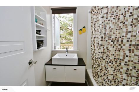 Photo of property in 77 Elliston Crescent, Stanmore Bay, Whangaparaoa, 0932