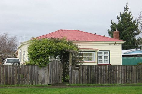 Photo of property in 29 Mckenzie Street, Levin, 5510