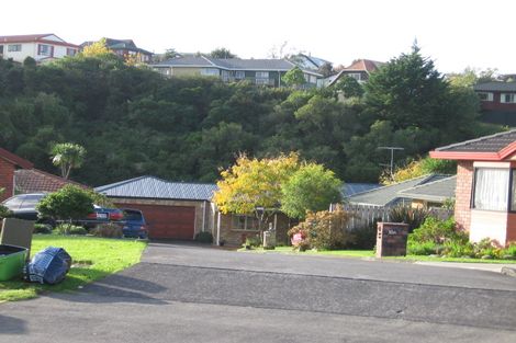 Photo of property in 1/24 Bernie Edwards Place, Botany Downs, Auckland, 2010