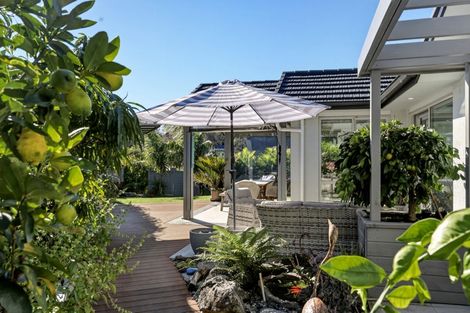 Photo of property in 15 Odlin Lane, Red Beach, 0932