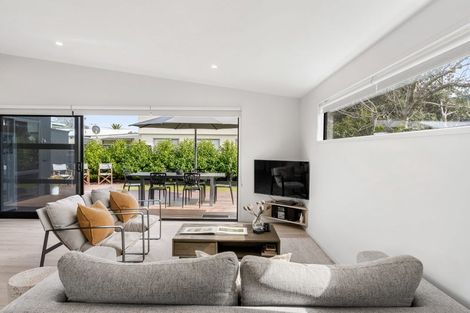 Photo of property in 117b Linton Crescent, Whangamata, 3620