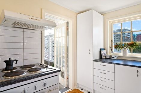 Photo of property in 22a Clifton Terrace, Kelburn, Wellington, 6012