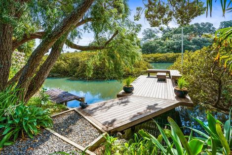 Photo of property in 1/15 Omana Road, Milford, Auckland, 0620