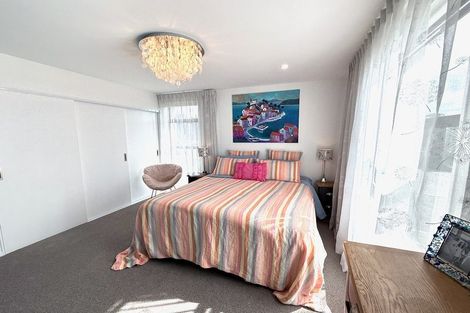 Photo of property in 2 Nga Tutu Place, Belmont, Auckland, 0622