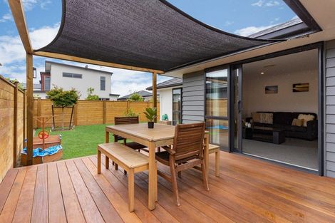 Photo of property in 7 Tuangi Way, Papamoa Beach, Papamoa, 3118