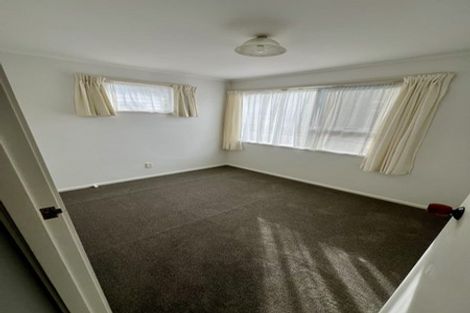 Photo of property in 27 Halberg Street, Glenfield, Auckland, 0629