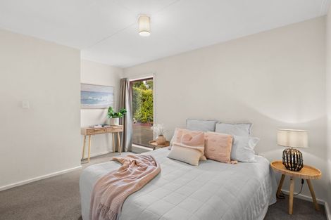 Photo of property in 37 Burnside Crescent, Burnside, Christchurch, 8053