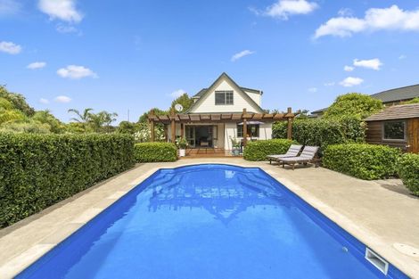 Photo of property in 79 Sunny Crescent, Huapai, Kumeu, 0810