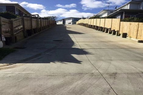 Photo of property in 98 Cardiff Road, Pakuranga, Auckland, 2010