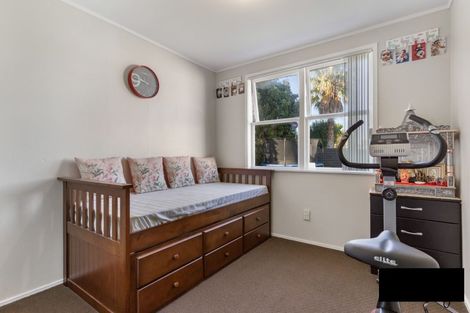 Photo of property in 30 Tatariki Street, Rosehill, Papakura, 2113