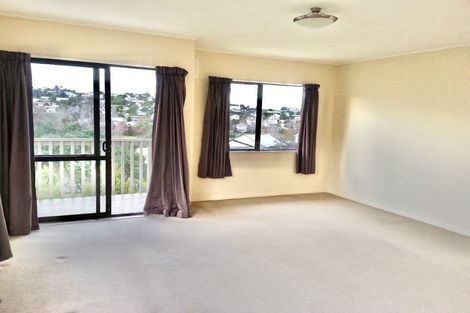 Photo of property in 1/67 Trias Road, Totara Vale, Auckland, 0629