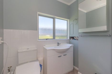 Photo of property in 38 Te Kiri Street, Himatangi Beach, Foxton, 4891