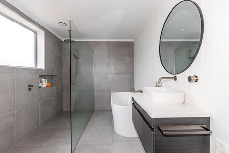 Photo of property in 17 Parsonage Road, Waimate, 7924