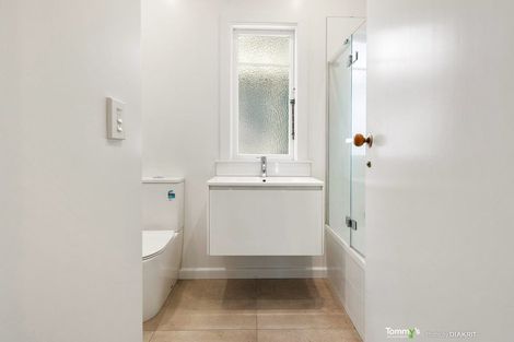 Photo of property in 2/18 Oban Street, Wadestown, Wellington, 6012