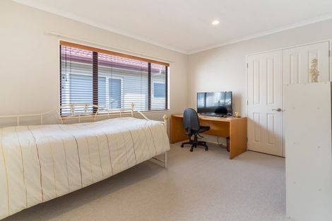 Photo of property in 1a Simmental Crescent, Somerville, Auckland, 2014
