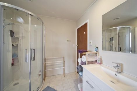 Photo of property in 36 Mawhitiwhiti Road, Normanby, Hawera, 4614