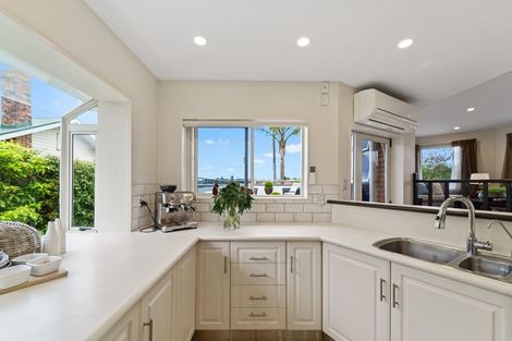 Photo of property in 61 Quadrant Road, Onehunga, Auckland, 1061