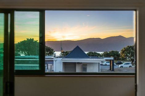 Photo of property in 1e/25 Maclean Street, Paraparaumu Beach, Paraparaumu, 5032