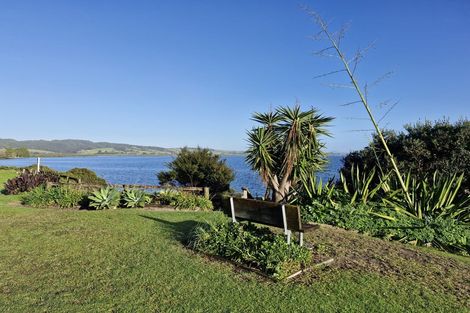 Photo of property in 20 Manaia View Road, One Tree Point, 0118