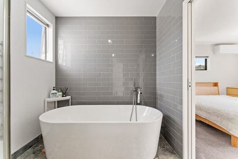 Photo of property in 18 Bella Vista Drive, Gulf Harbour, Whangaparaoa, 0930