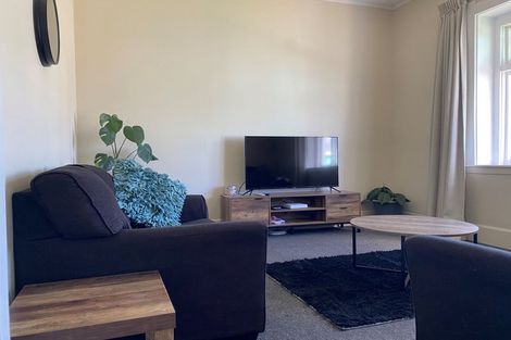 Photo of property in 37 Plunket Avenue, Petone, Lower Hutt, 5012