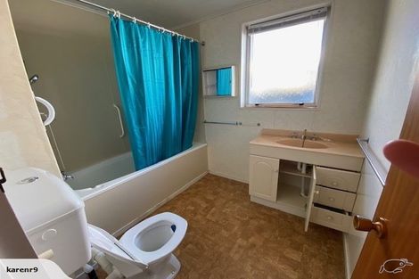 Photo of property in 2/13 William Booth Grove, Trentham, Upper Hutt, 5018