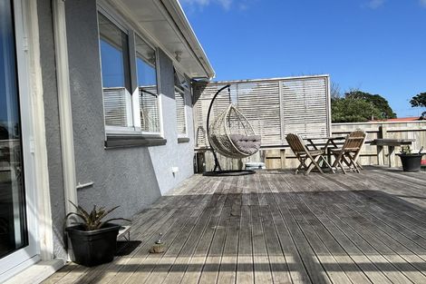 Photo of property in 77 Clifton Drive, Waitara, 4320