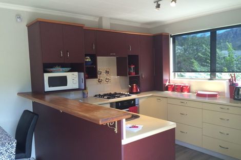 Photo of property in 6 Mckibbin Place, Arrowtown, 9302