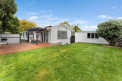 Photo of property in 25 Montana Road, Totara Park, Upper Hutt, 5018