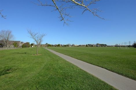 Photo of property in 5 Arundel Gate, Avonhead, Christchurch, 8042