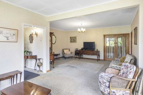 Photo of property in 1 Woodford Road, Mount Eden, Auckland, 1024