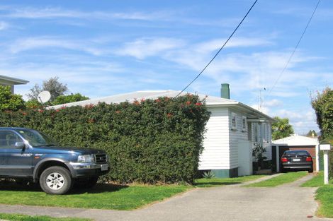 Photo of property in 18 Clyde Street, Mount Maunganui, 3116