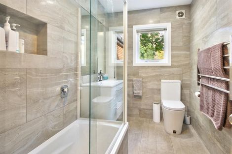 Photo of property in 1 Arrow Junction Road, Arrowtown, 9371