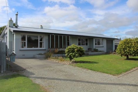 Photo of property in 17 Durham Street, Winton, 9720