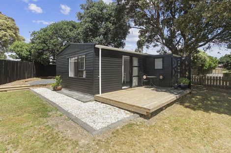 Photo of property in 19a Leaming Place, Clarks Beach, 2122