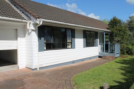 Photo of property in 4 Orinda Close, Botany Downs, Auckland, 2010