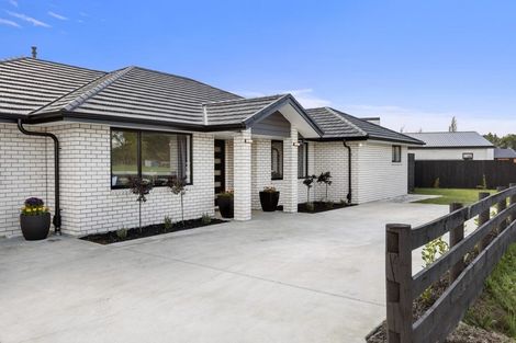Photo of property in 8c East Ridge Grove, Newstead, Hamilton, 3286