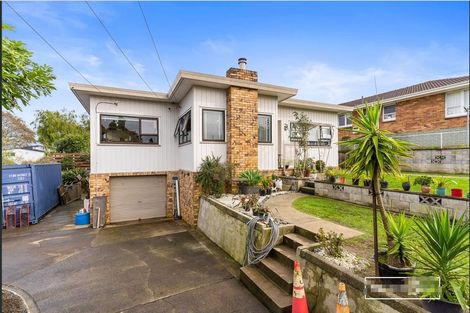 Photo of property in 3 Churchill Avenue, Manurewa, Auckland, 2102