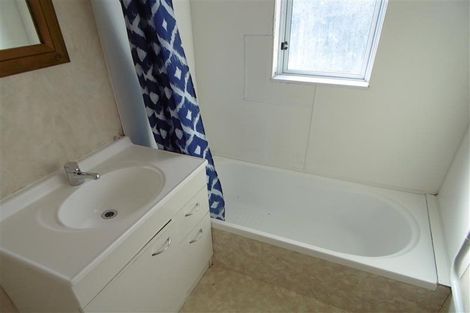 Photo of property in 43 Lyn Street, Lynmouth, New Plymouth, 4310