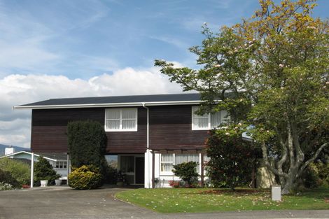 Photo of property in 14 Tirita Street, Kawaha Point, Rotorua, 3010