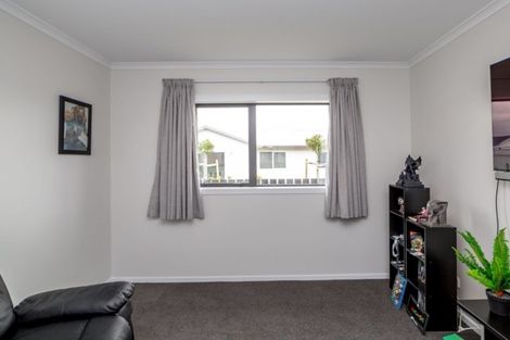 Photo of property in 3 Mckerrow Place, Featherston, 5710