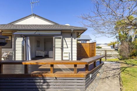 Photo of property in 2/10 Koha Road, Taupo, 3330