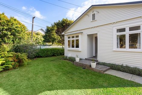 Photo of property in 71 Galloway Street, Hamilton East, Hamilton, 3216