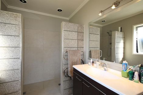 Photo of property in 31 Gibson Place, Papamoa Beach, Papamoa, 3118