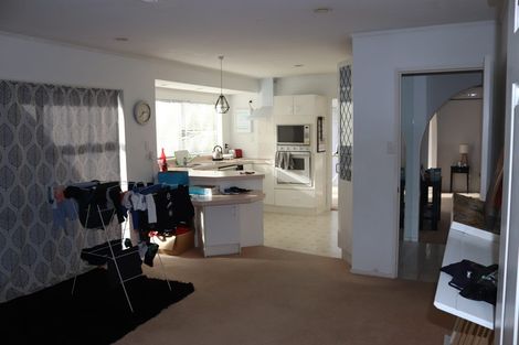 Photo of property in 35 Orangewood Drive, Northpark, Auckland, 2013