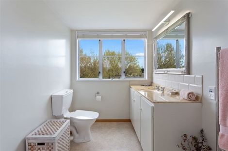 Photo of property in 33 Taranaki Drive, Woodend, 7610