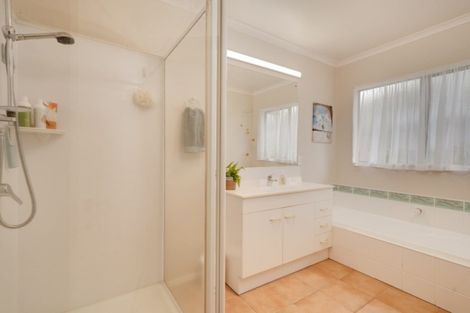 Photo of property in 33 Saint Andrews Drive, Bethlehem, Tauranga, 3110